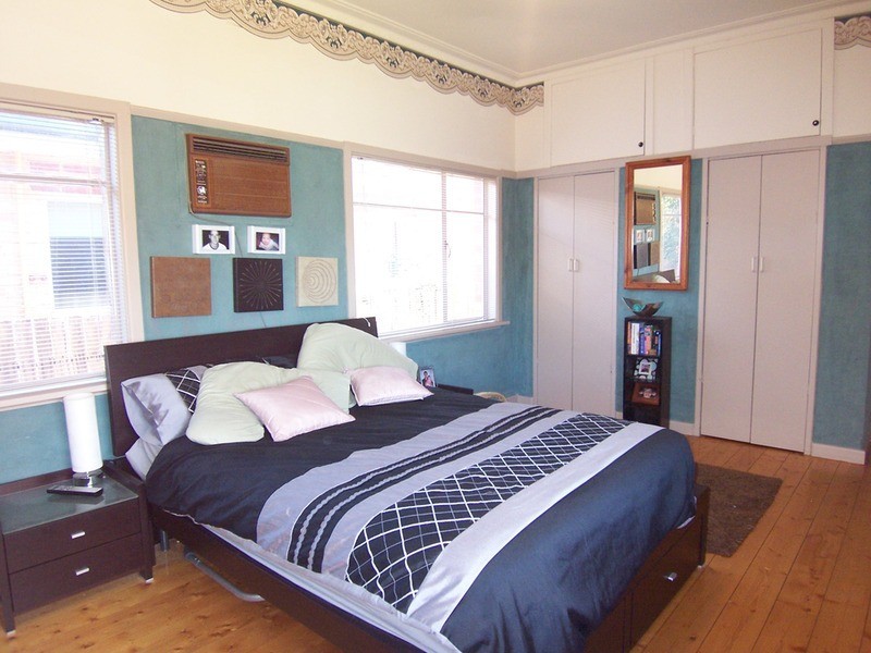 8 Margaret Crescent, Flora Hill VIC 3550