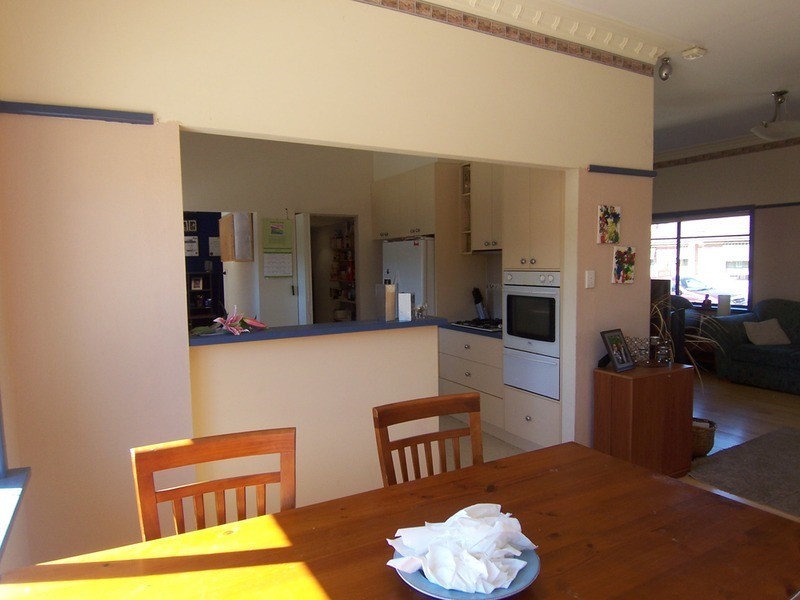 8 Margaret Crescent, Flora Hill VIC 3550