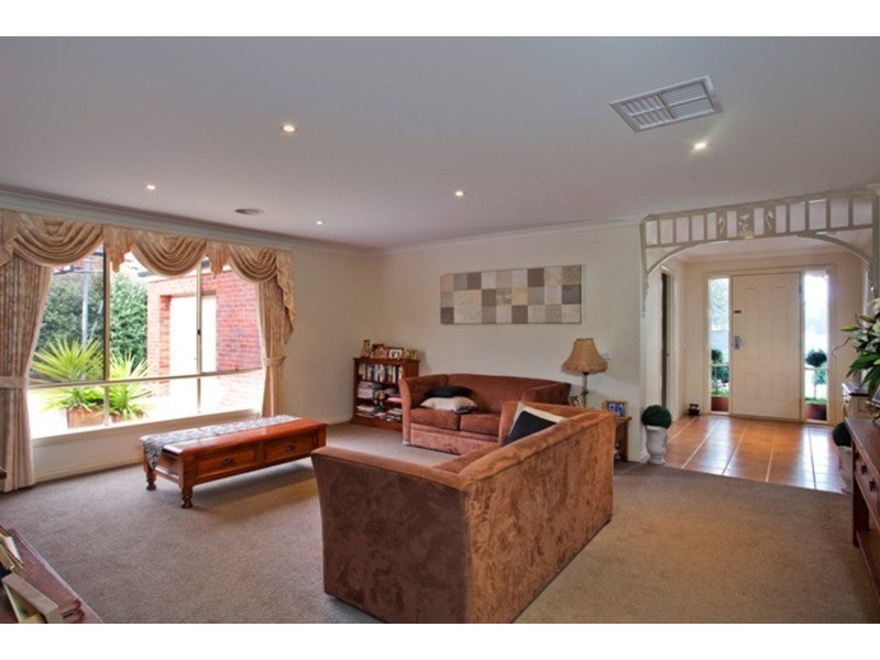 23 Kooringal  Drive, Eaglehawk VIC 3556