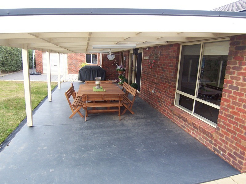 23 Kooringal  Drive, Eaglehawk VIC 3556