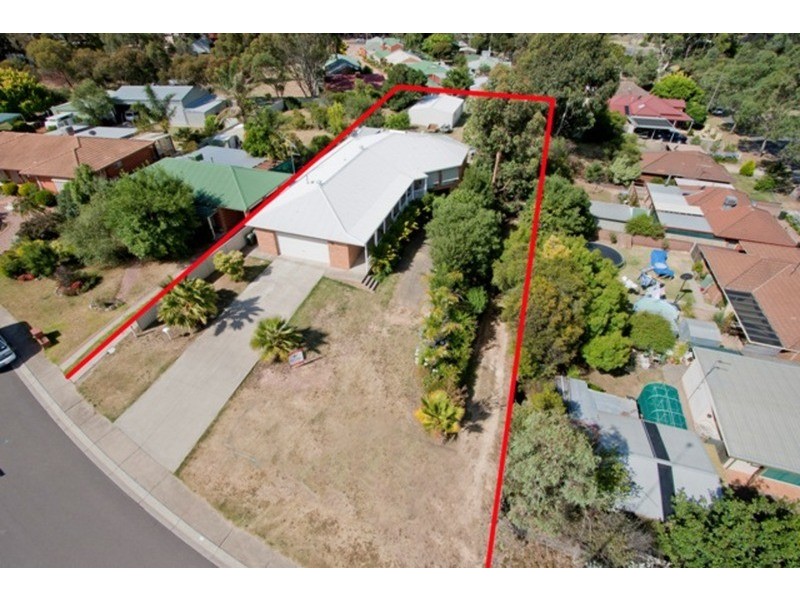 11 Fraser Court, Kangaroo Flat VIC 3555