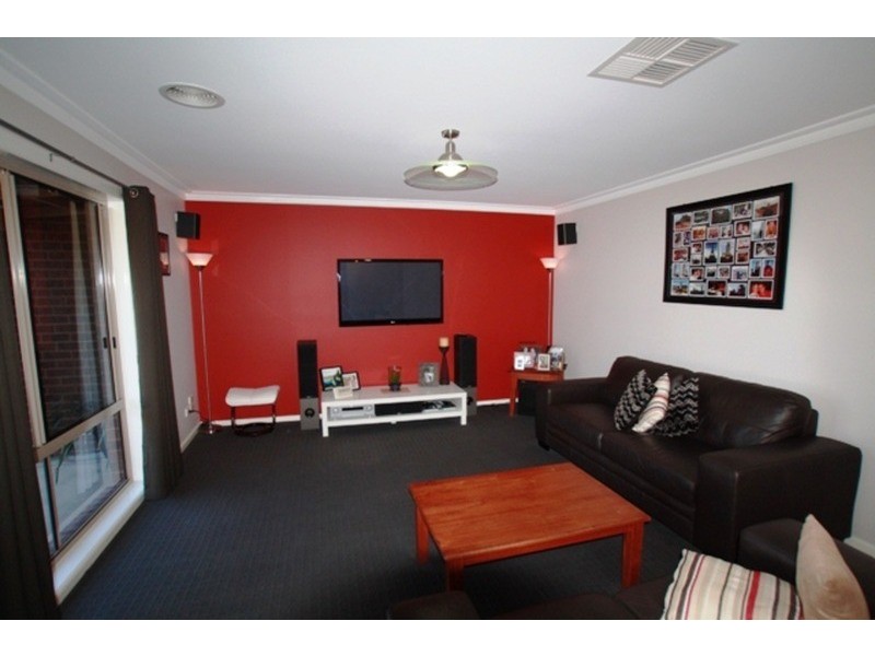 4 Park  Terrace, Kangaroo Flat VIC 3555