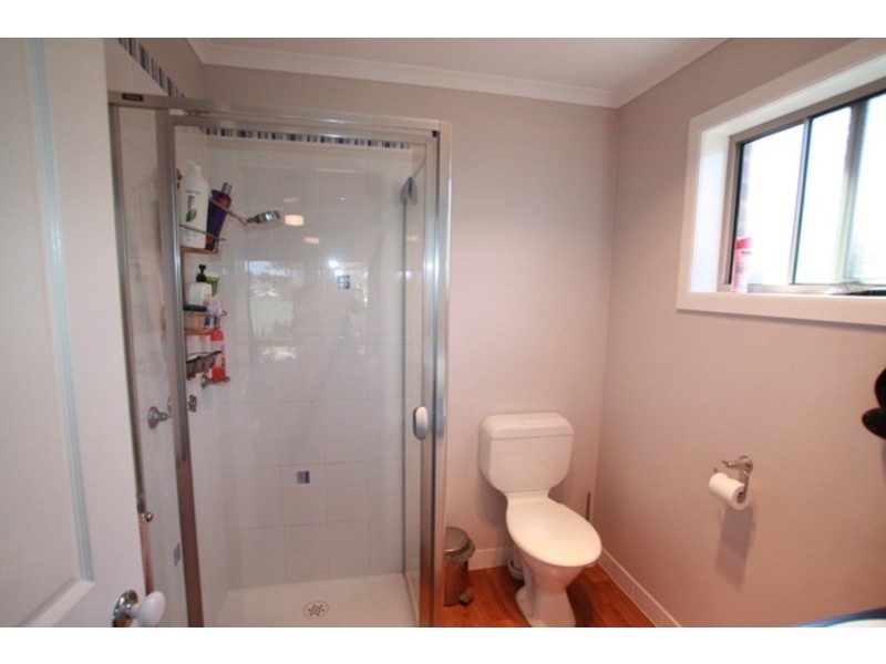 4 Park  Terrace, Kangaroo Flat VIC 3555