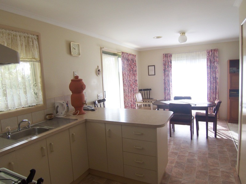 2A Alliance Avenue, California Gully VIC 3556