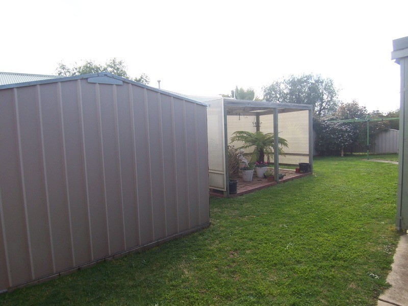 2A Alliance Avenue, California Gully VIC 3556