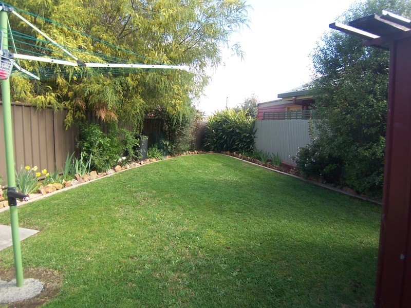 2/37 Short  Street, Kangaroo Flat VIC 3555