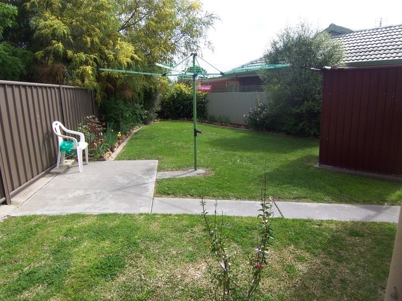 2/37 Short  Street, Kangaroo Flat VIC 3555