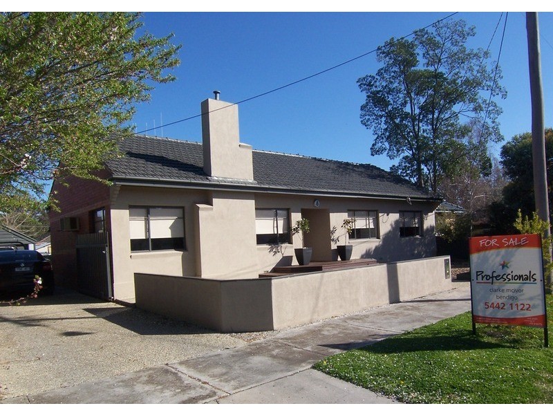 8 Margaret Crescent, Flora Hill VIC 3550