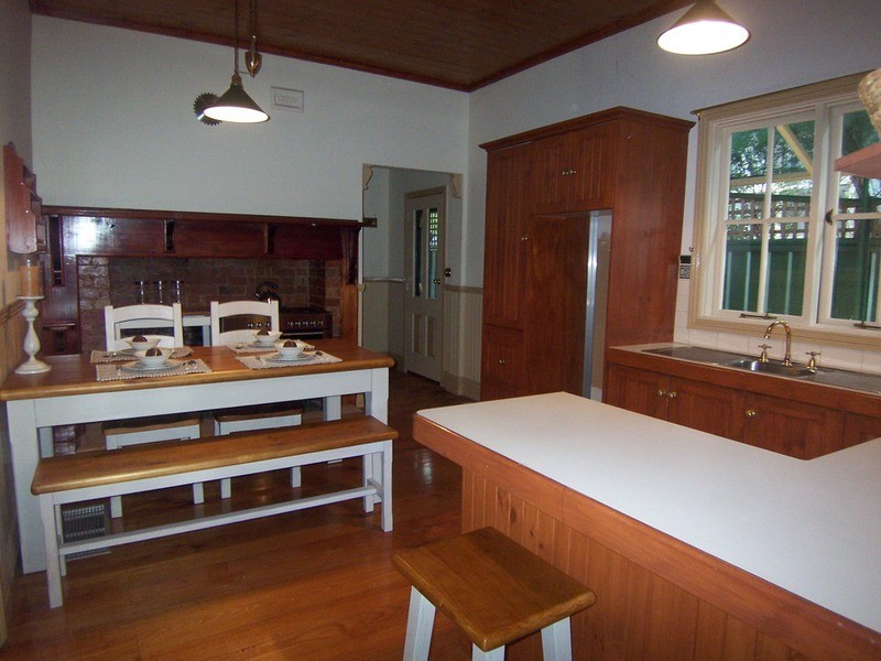 7 Curtin  Street, Flora Hill VIC 3550