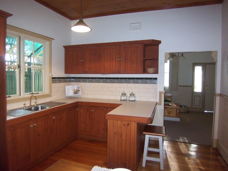 7 Curtin  Street, Flora Hill VIC 3550