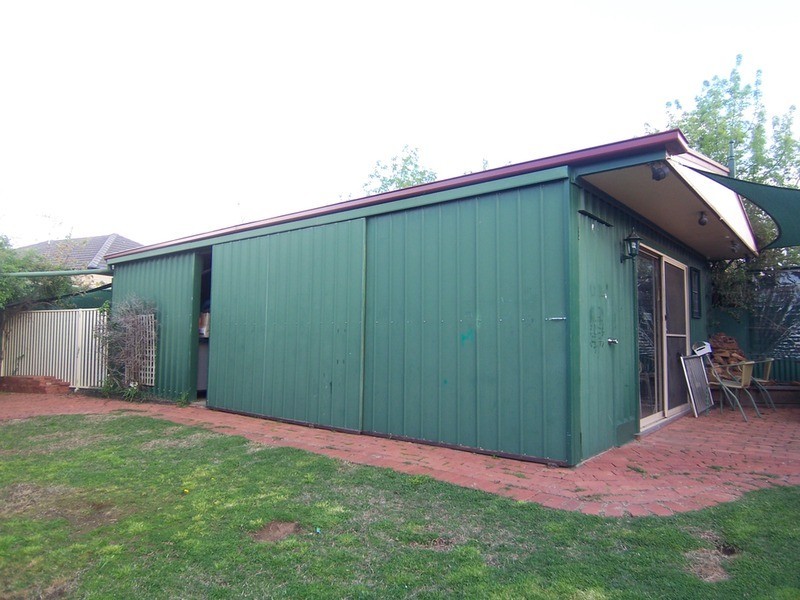 7 Curtin  Street, Flora Hill VIC 3550