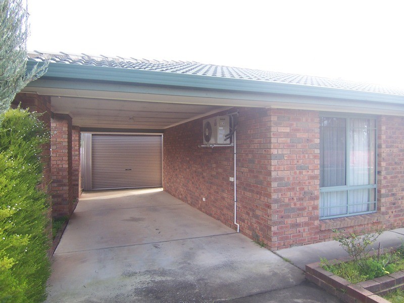 2a Alliance Avenue, California Gully VIC 3556