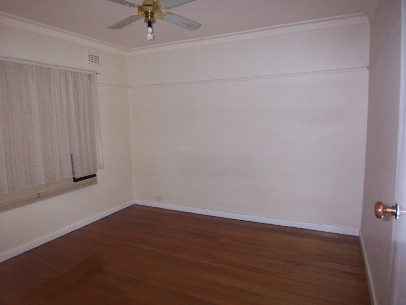 18 Symonds Street, Golden Square VIC 3555