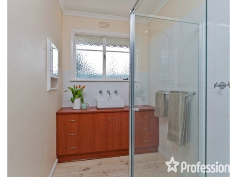 137 Rowan Street, Bendigo VIC 3550