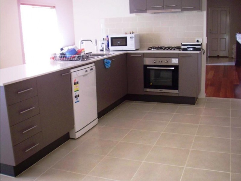 14 Victoria Avenue, Kangaroo Flat VIC 3555