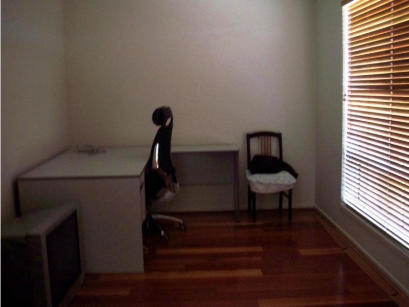 14 Victoria Avenue, Kangaroo Flat VIC 3555