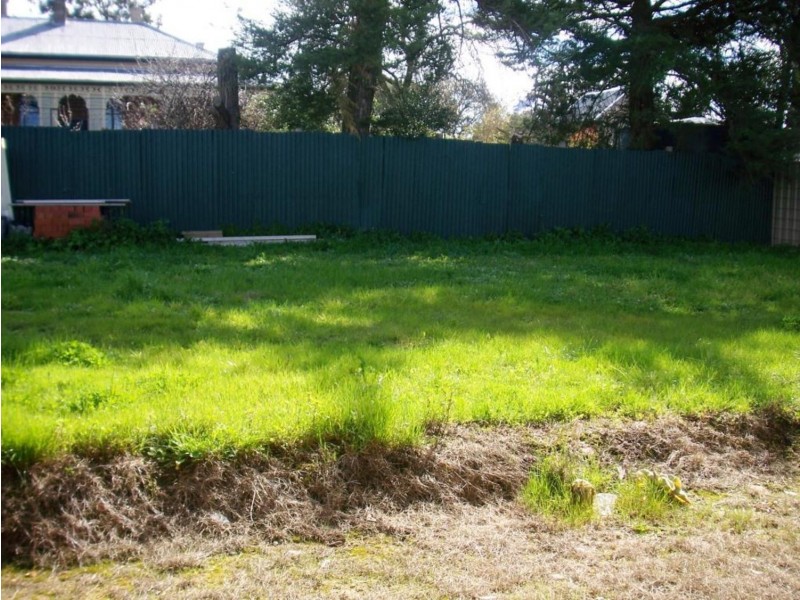 14 Victoria Avenue, Kangaroo Flat VIC 3555