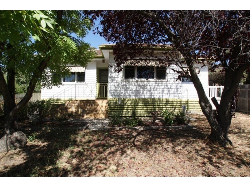 8 Hewitt Avenue, Kennington VIC 3550