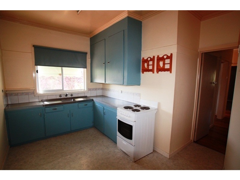 8 Hewitt Avenue, Kennington VIC 3550