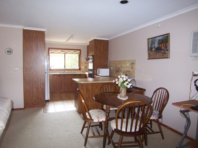 16 Hollywood  Court, Strathdale VIC 3550