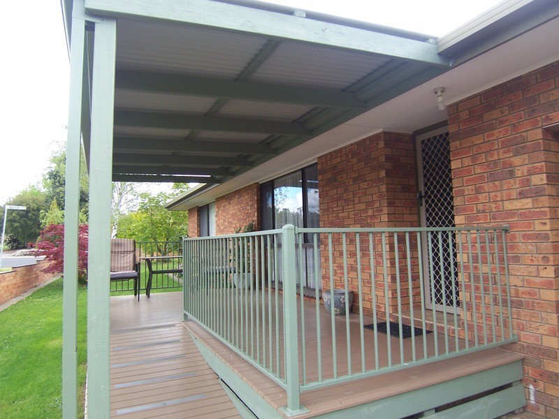 16 Hollywood  Court, Strathdale VIC 3550