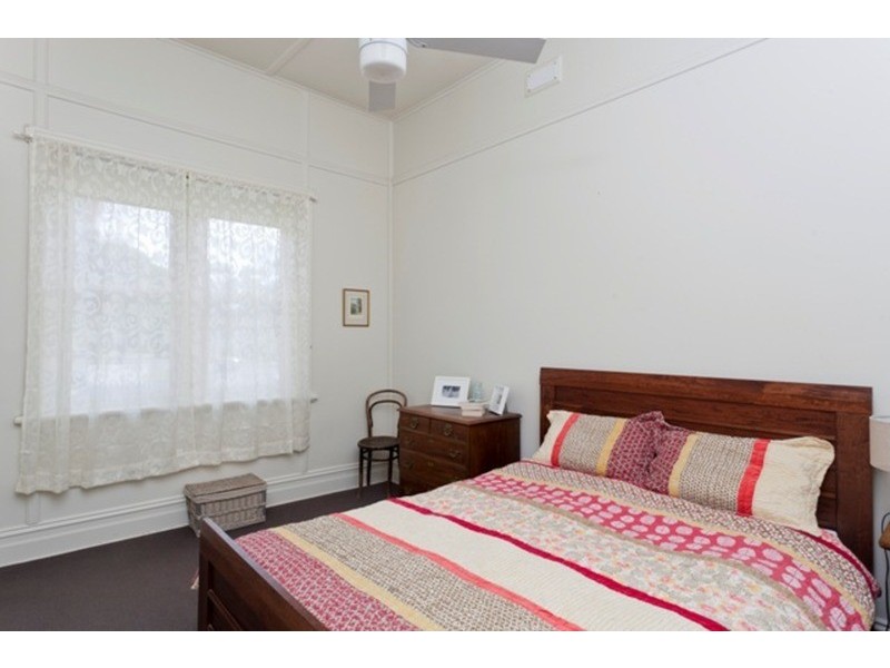 13a Somerville Street, Flora Hill VIC 3550