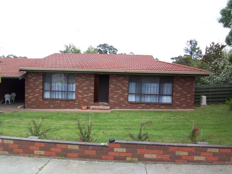 2/29 Glencoe Street, Kennington VIC 3550