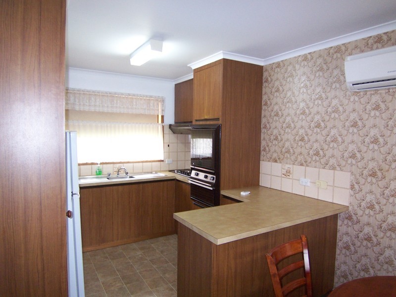 2/29 Glencoe Street, Kennington VIC 3550