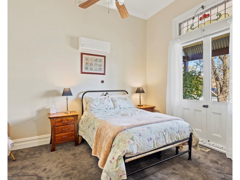 6 Butts Road, Eaglehawk VIC 3556