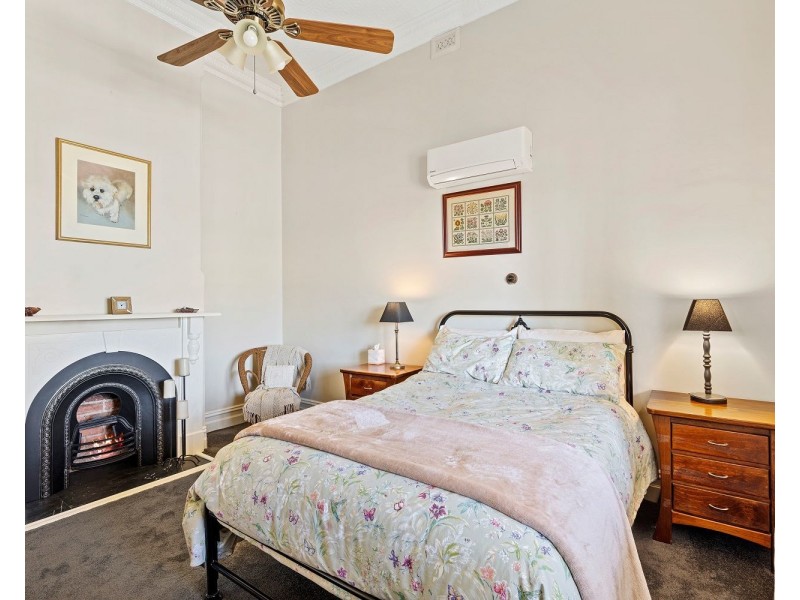 6 Butts Road, Eaglehawk VIC 3556