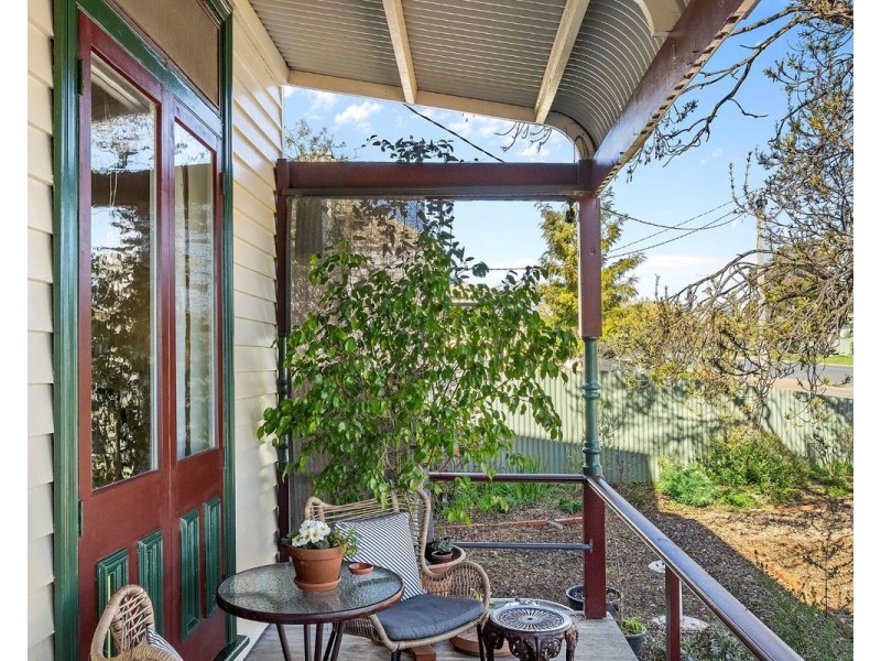 6 Butts Road, Eaglehawk VIC 3556