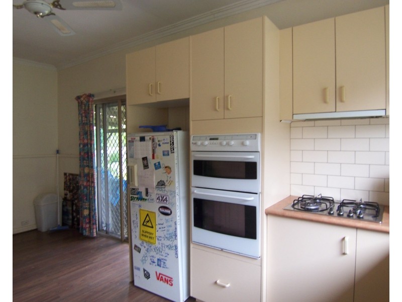 33 Keck Street, Flora Hill VIC 3550
