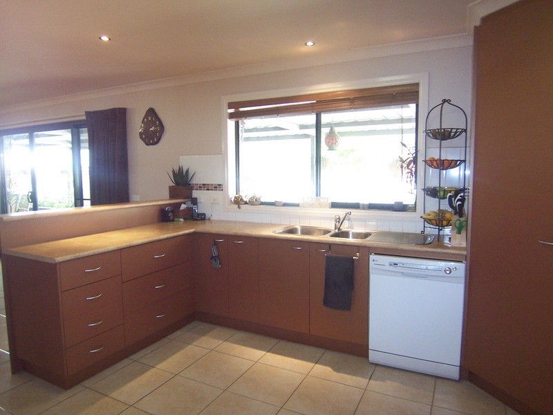 69 Amara Way, Kangaroo Flat VIC 3555
