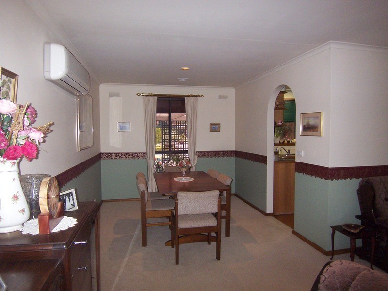 5 Herbert Avenue, Strathdale VIC 3550