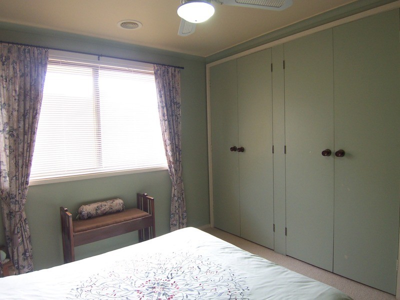 5 Herbert Avenue, Strathdale VIC 3550