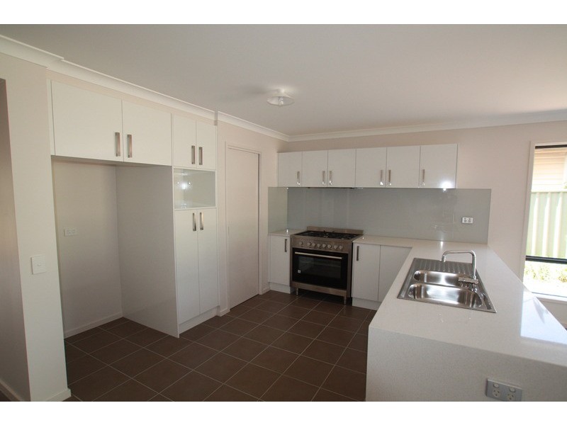 49 Wesley Street, Kangaroo Flat VIC 3555