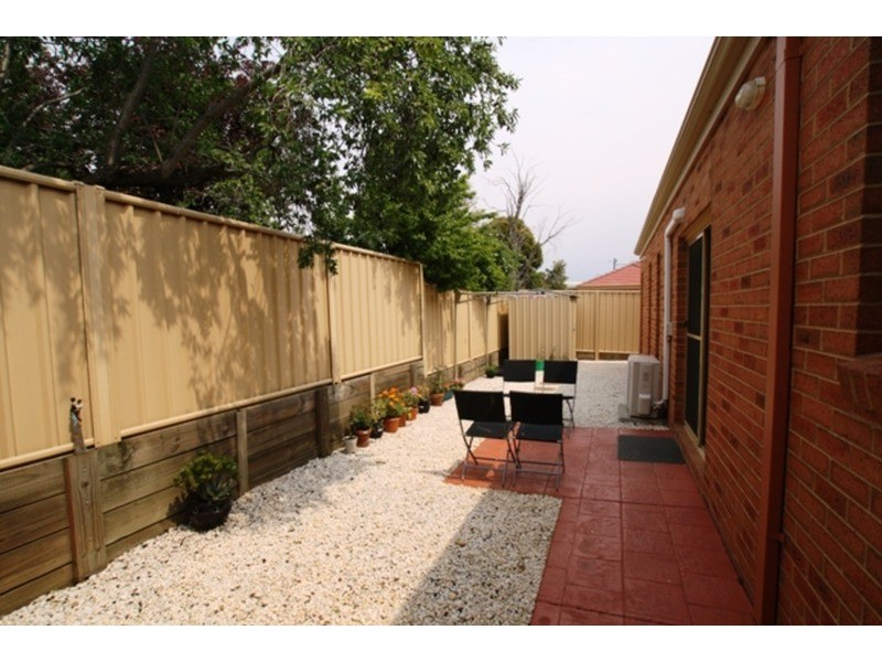 9/6 Fox Street, East Bendigo VIC 3550