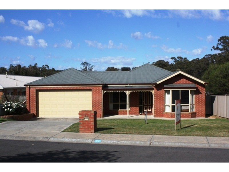24 Warranwah Drive, Strathdale VIC 3550