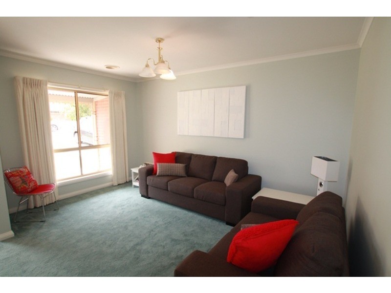 24 Warranwah Drive, Strathdale VIC 3550