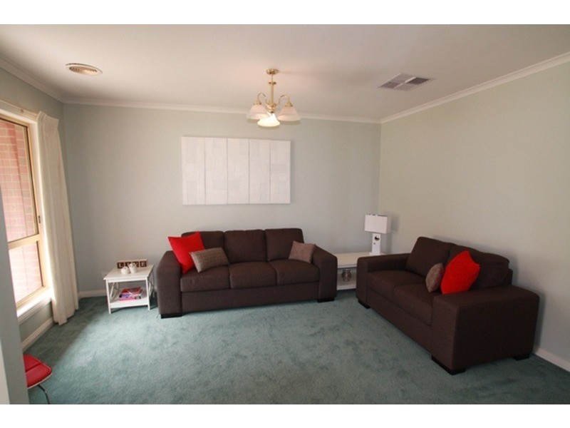 24 Warranwah Drive, Strathdale VIC 3550