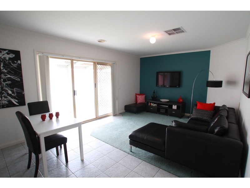 24 Warranwah Drive, Strathdale VIC 3550