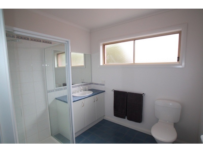 24 Warranwah Drive, Strathdale VIC 3550