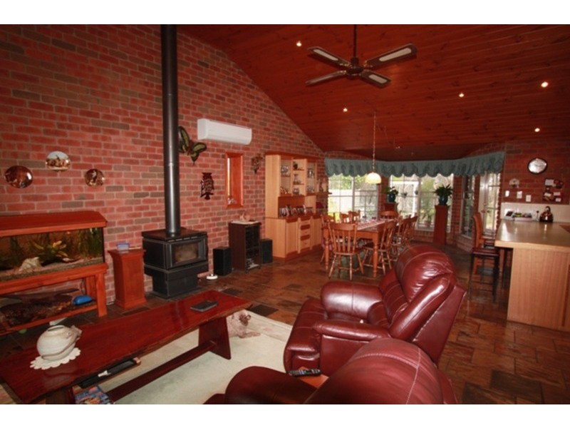 298 Bennetts Road, Junortoun VIC 3551