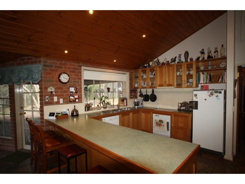 298 Bennetts Road, Junortoun VIC 3551