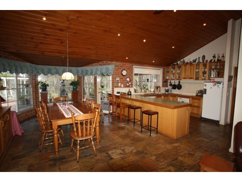 298 Bennetts Road, Junortoun VIC 3551