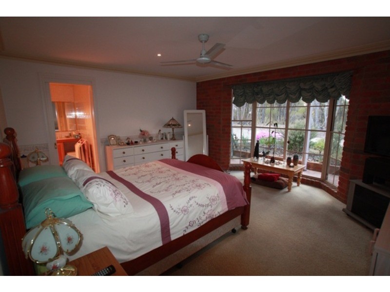 298 Bennetts Road, Junortoun VIC 3551