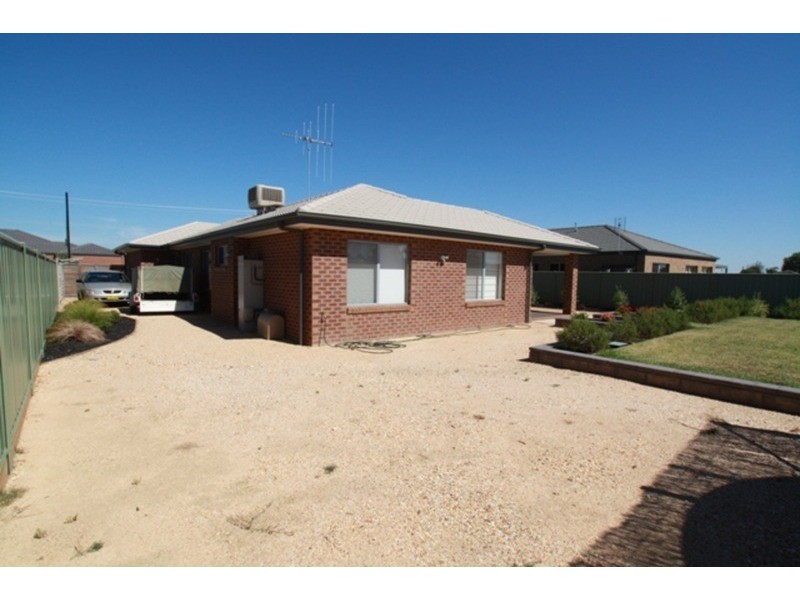 200 Station Street, Epsom VIC 3551