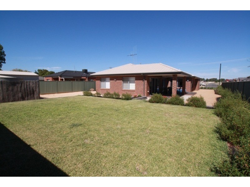 200 Station Street, Epsom VIC 3551