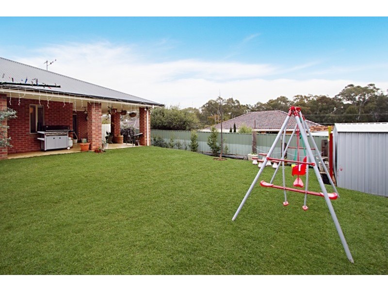 4 Kristy  Drive, Spring Gully VIC 3550