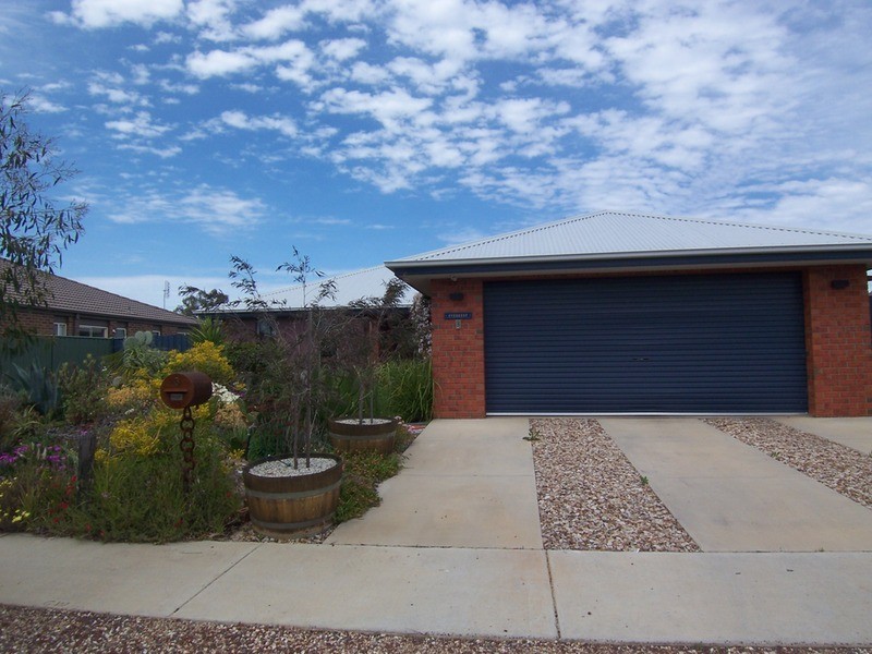 3 Rosea Court, Epsom VIC 3551